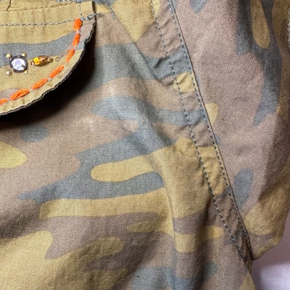 Victoria’s Secret RARE Camo Military Jacket Vest with Rhinestones Size L - Picture 8 of 12